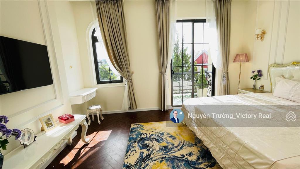 Chính chủ bán villa mặt tiền trung tâm đà lạt 4pn, 3 tầng, cách 1km hồ xuân hương