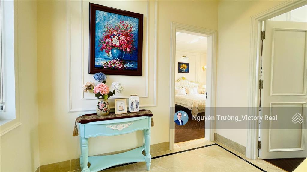 Chính chủ bán villa mặt tiền trung tâm đà lạt 4pn, 3 tầng, cách 1km hồ xuân hương