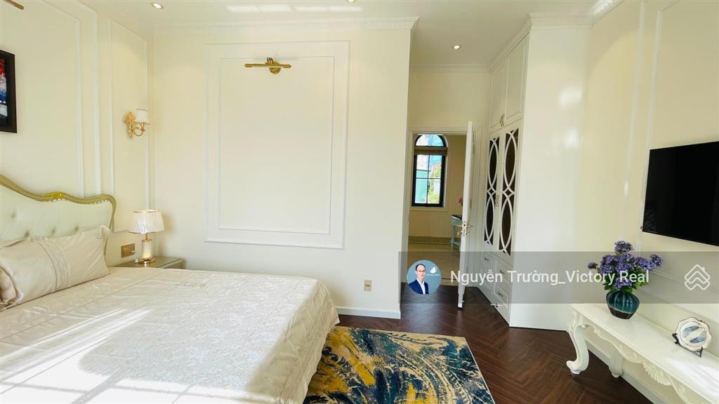 Chính chủ bán villa mặt tiền trung tâm đà lạt 4pn, 3 tầng, cách 1km hồ xuân hương