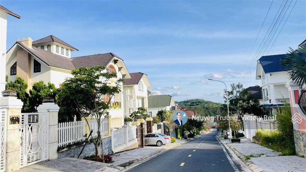 Giảm ngay 4 tỷ, 244,3m2, giá chốt gấp 8.2 tỷ giá cũ 12 tỷ, mặt tiền kinh doanh