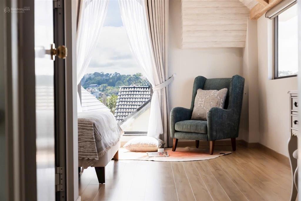 Villa châu âu mới xây có hồ bơi riêng view thành phố đẹp mê ly | nam hồ đà lạt
