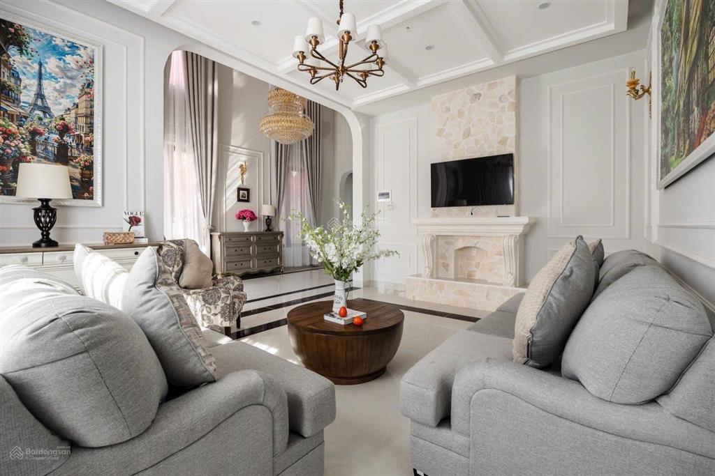 Villa châu âu mới xây có hồ bơi riêng view thành phố đẹp mê ly | nam hồ đà lạt