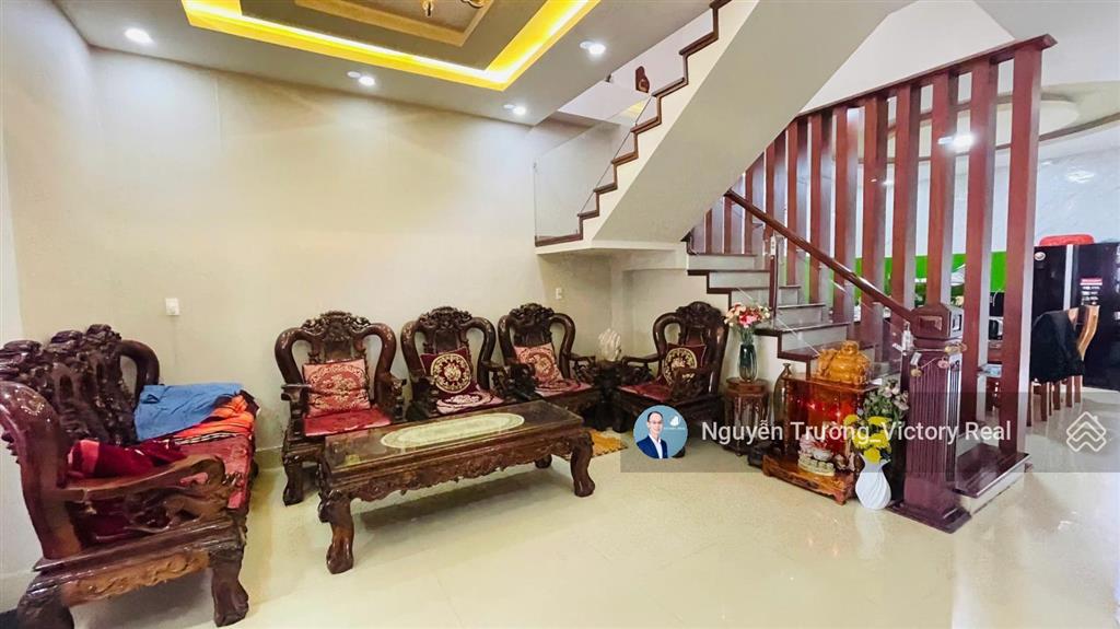 Bán nhà phố mặt tiền chính chủ đường hồ xuân hương, đà lạt 110m2, ngang 6, dài 22 mét, cách 100 mét