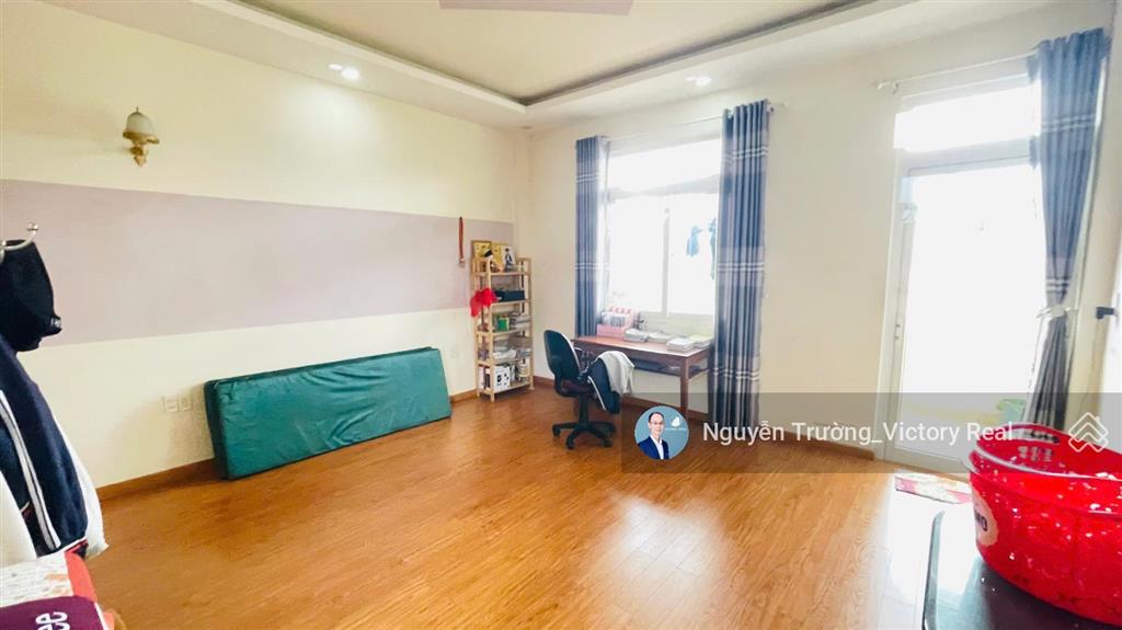 Bán nhà phố mặt tiền chính chủ đường hồ xuân hương, đà lạt 110m2, ngang 6, dài 22 mét, cách 100 mét