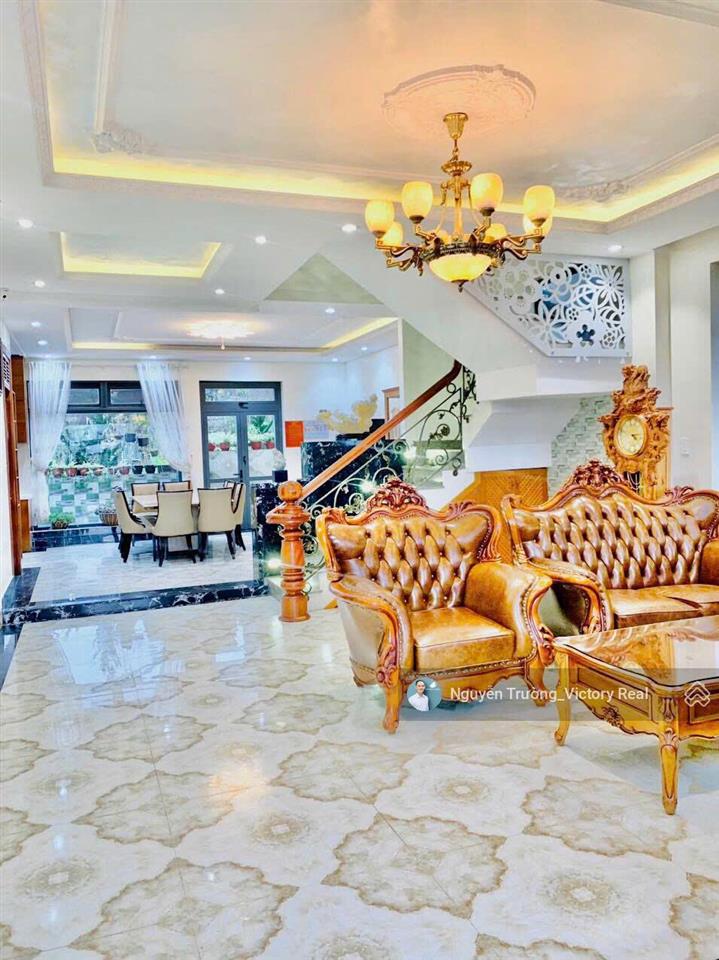 Biệt thự nhà hẻm xe hơi, đường ngô tất tố, p. 8, đà lạt 220m2, ngang 11.5m, dài 19 mét