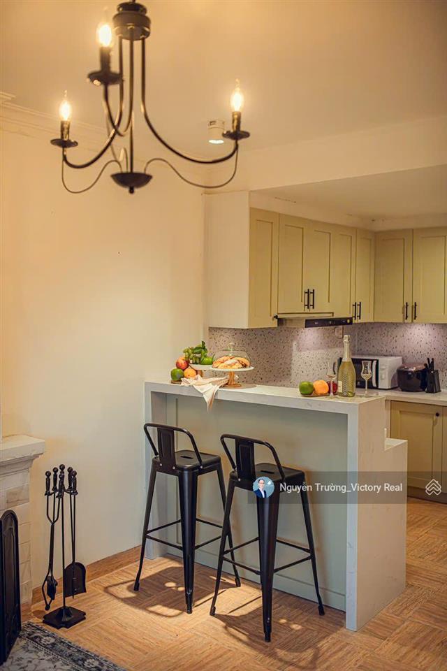 Hạ 7 tỷ bán khách sạn view thông, dt 425 m2 ngang 12m, 19 phòng kd, giá 25 tỷ