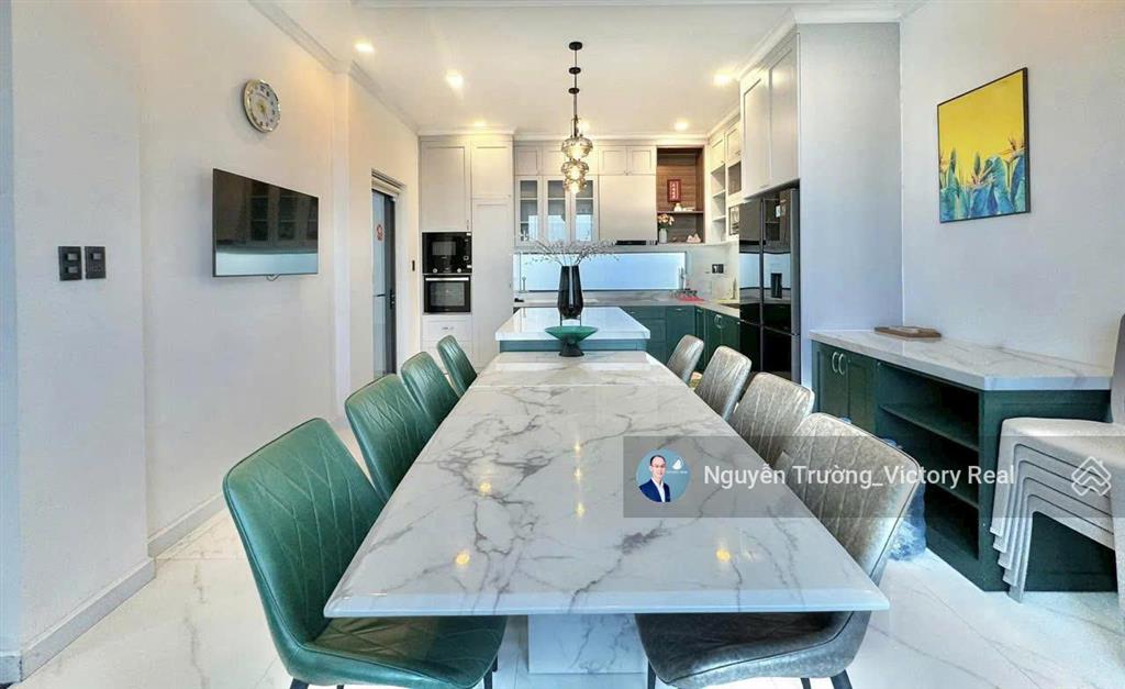 Chủ nhà cần bán gấp villa đẹp, 2 mặt tiền vạn hạnh gửi hh 1% sổ hồng riêng, cách hồ xuân hương 2km