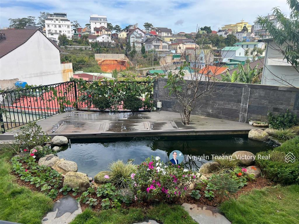 Bán villa 2 mt sân vườn ngay chợ đà lạt, hồ xuân hương, 4pn ngang 15m, giá chỉ 15.9 tỷ