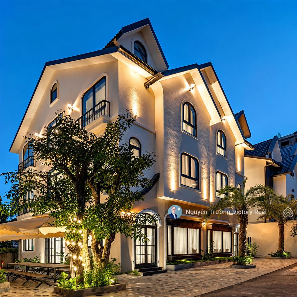 Biệt thự view đẹp giá rẻ, chỉ hơn 17 tỷ đường an bình, cách 1km đến hồ xuân hương đà lạt