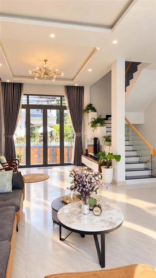 Chuyển về hà nội, chính chủ cần bán khách sạn trên đường nguyễn trãi, đà lạt 8,5 tỷ