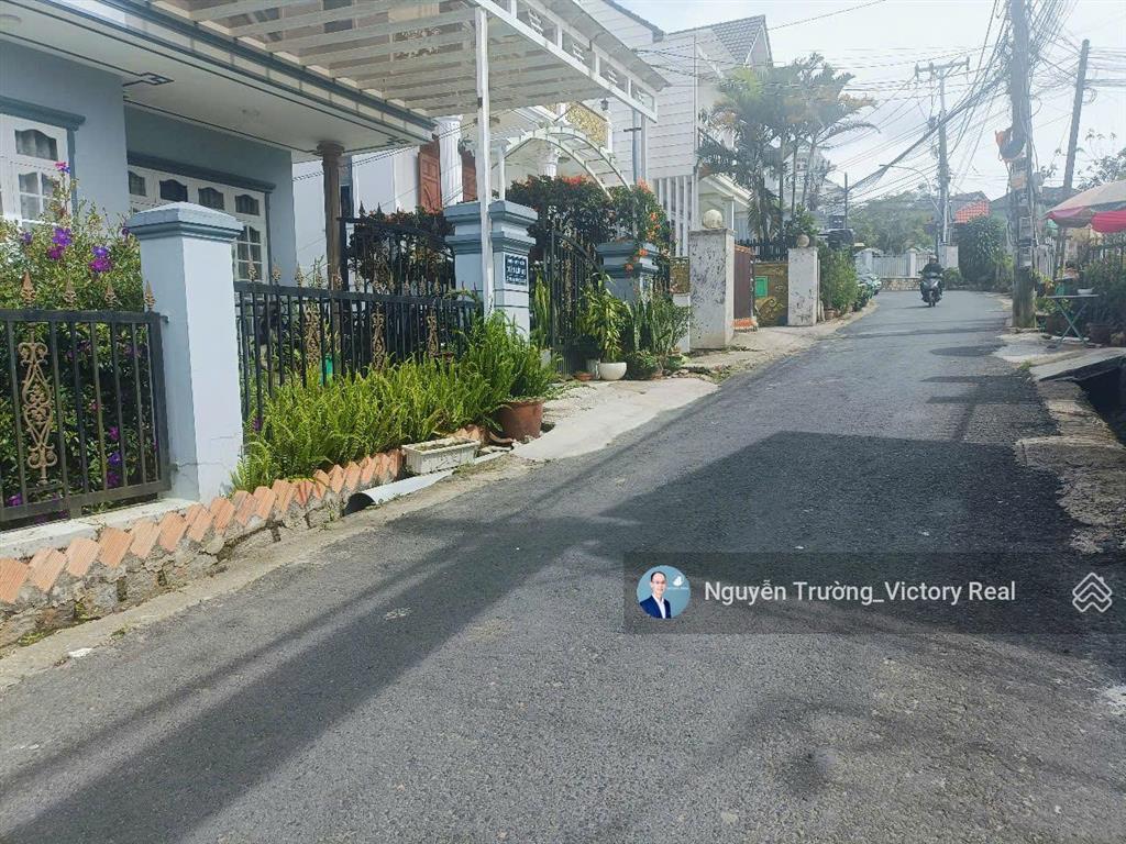 Chủ nhà cần bán villa đà lạt 373m2, ngang 20mx20m, giá 12,5 tỷ. hoa hồng môi giới 1%