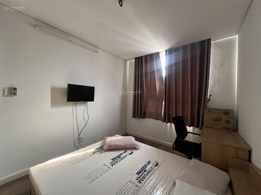 Căn hộ luxcity cho thuê, 14 triệu vnd, 85 m2, 3pn, 2wc, đầy đủ nội thất, đông