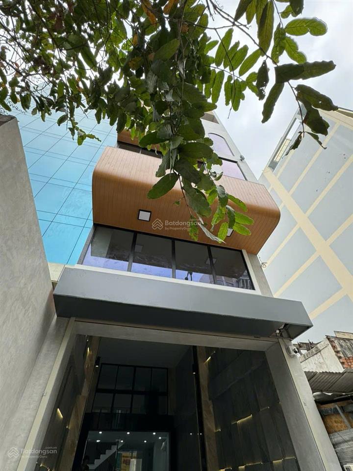 Cho thuê nhà nguyên căn mặt tiền đường, gần sân bay tân sơn nhất