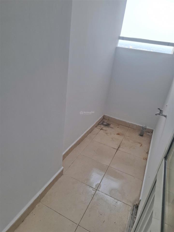 Kẹt tiền cần bán nhanh căn hộ hoàng quân plaza. p. bình đông, gần q8. 55m2, 2pn, 2wc, giá 1,39 tỷ