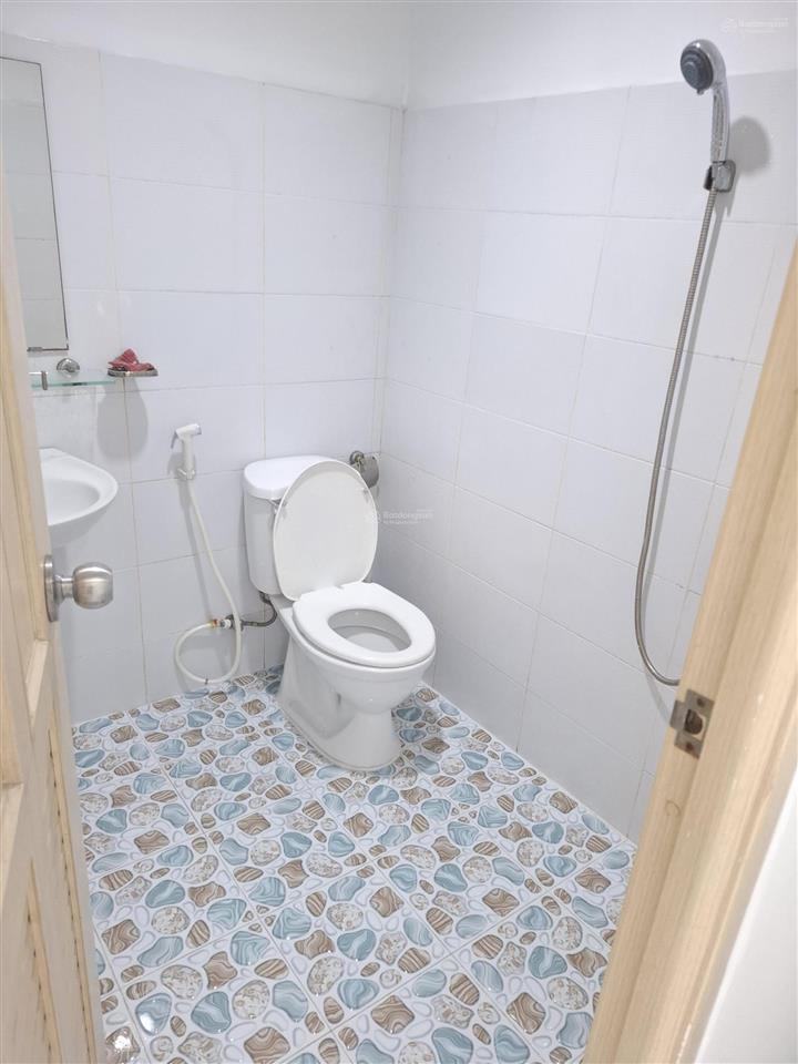 Bán gấp căn hộ p. bình đông, quận 8. giá 1.4 tỷ. 55m2, 2pn, 2wc. sổ hồng sang tên liền