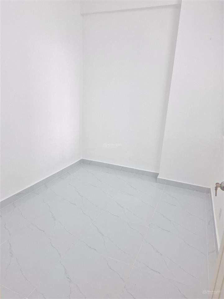 Bán gấp căn hộ p. bình đông, quận 8. giá 1.4 tỷ. 55m2, 2pn, 2wc. sổ hồng sang tên liền