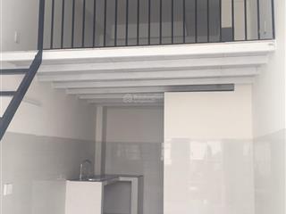 Cho thuê phòng trọ gần căn hộ 4s linh đông 30m² có gác, ban công, sẵn máy lạnh giá 4tr/tháng