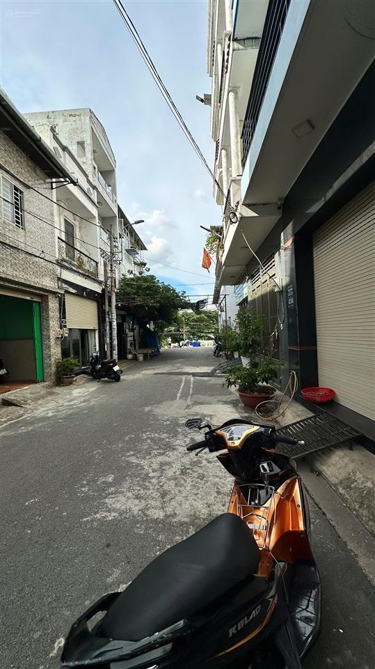 Bán nhà hương lộ 3 cách aeon tân phú chỉ vài bước chân! 4 x 18m nhà cấp 4 cho thuê ổn định 6,05 tỷ