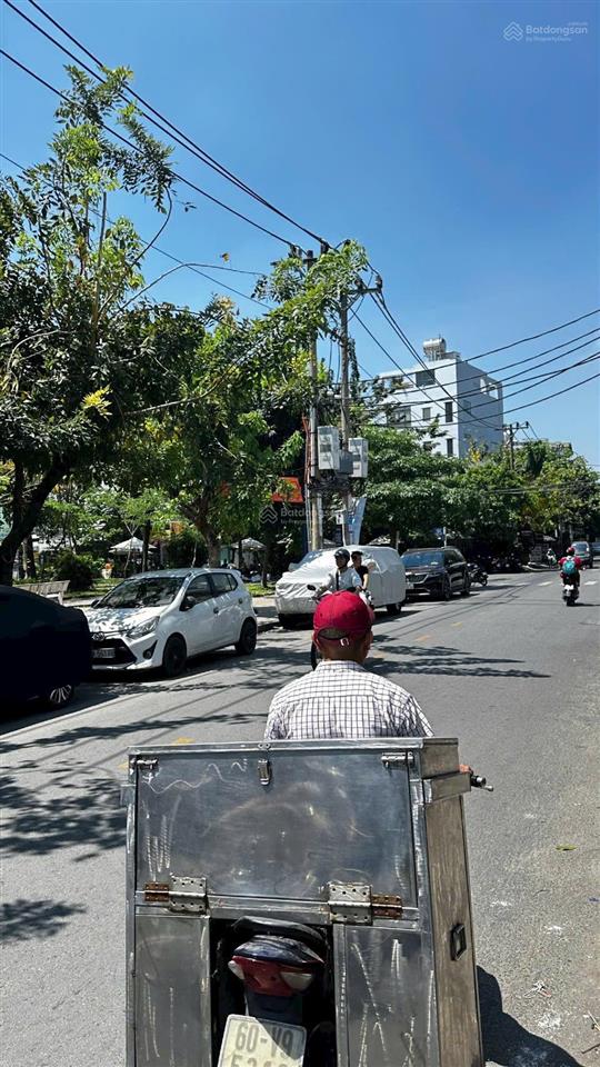 Chính chủ bán gấp nhà mt đường 14m đối diện công viên 5 x 20m 1 lầu giá 12,2 tỷ