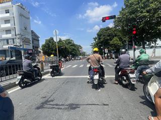 Mtkd ngay aeon tân phú  diện tích 8.2m x 40m  đang có hđ thuê 75tr/tháng