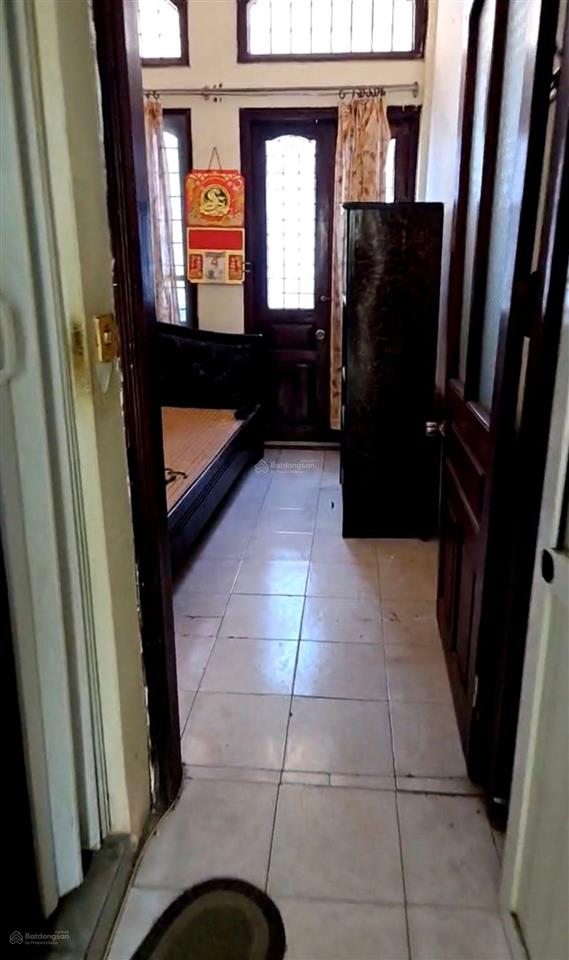 Cho thuê nhà riêng 4 tầng, 4pn, 3wc, 30m2 tại phường văn chương, đống đa, 8 triệu vnd