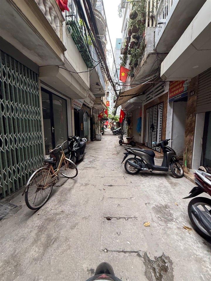 Cho thuê nhà riêng 4 tầng, 4pn, 3wc, 30m2 tại phường văn chương, đống đa, 8 triệu vnd