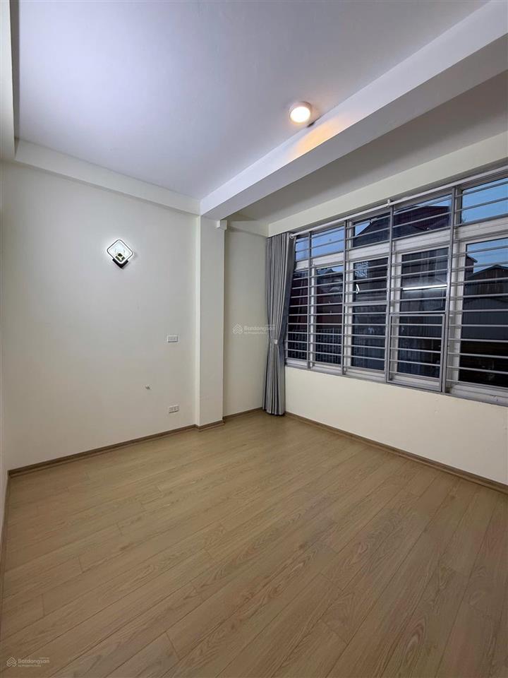 Chủ hạ giá gấp nhà 6 tầng kđt bắc linh đàm chỉ 13,x tỷ (có thương lượng)