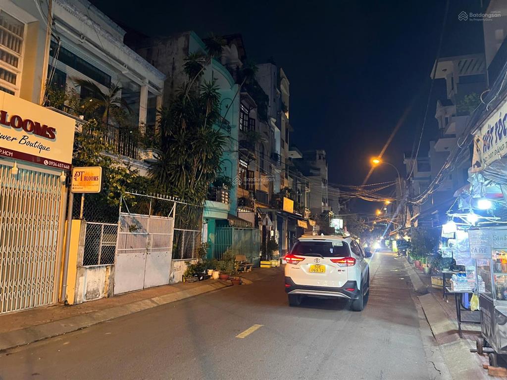 Bán nhà mặt phố tại số 10, quận 8, 8,6 tỷ, 52,5 m²