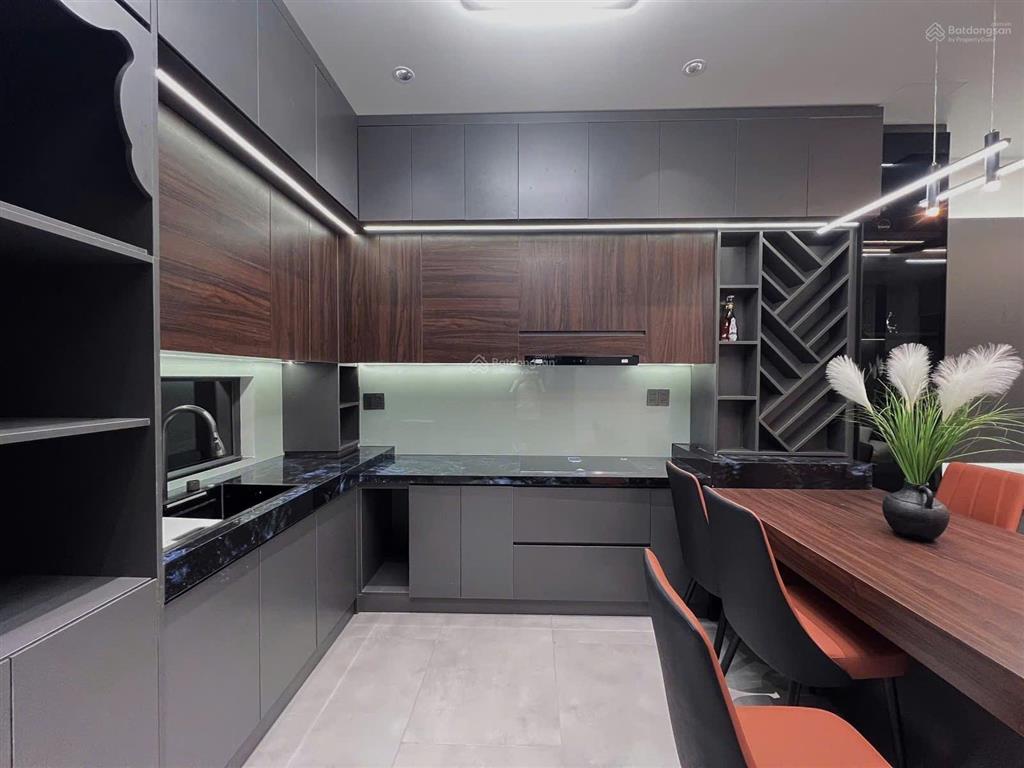 Bán nhà hẻm ô tô đường 3/2 quận 10 ngang 5.2m 62m2 đúc 4 tầng tặng nội thất nhỉnh 14 tỷ