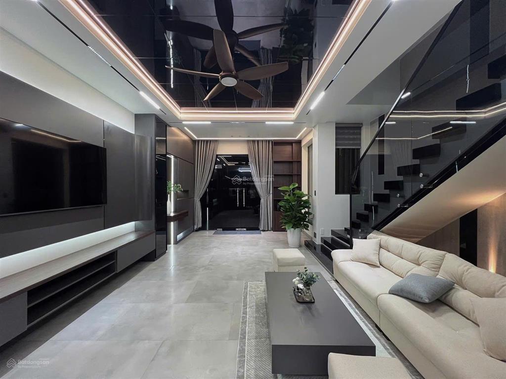 Bán nhà hẻm ô tô đường 3/2 quận 10 ngang 5.2m 62m2 đúc 4 tầng tặng nội thất nhỉnh 14 tỷ