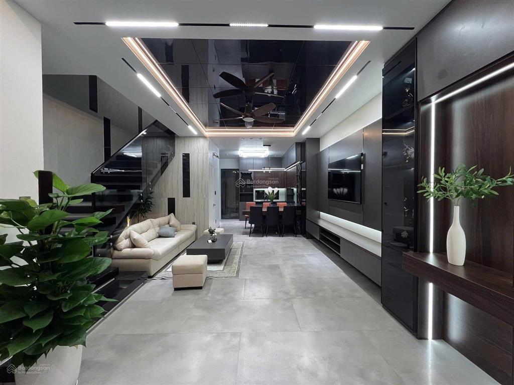 Bán nhà hẻm ô tô đường 3/2 quận 10 ngang 5.2m 62m2 đúc 4 tầng tặng nội thất nhỉnh 14 tỷ