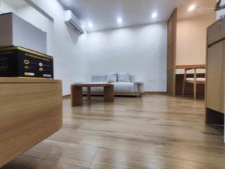 Cho thuê căn hộ tập thể tầng 2 view sân rộng full nội thất giá chỉ 9 triệu