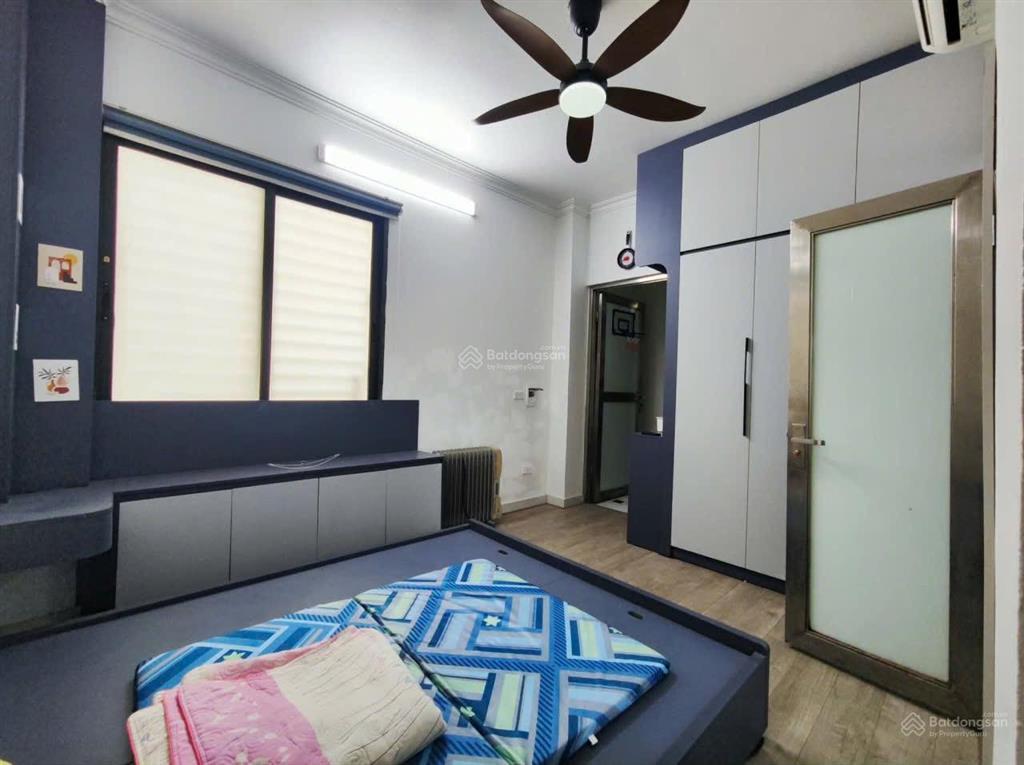 Cho thuê nhà nguyên căn ngọc hà ba đình thang máy  full nội thất gần phố vào ở ngay