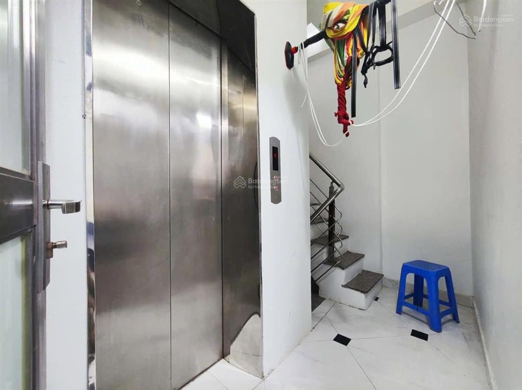 Cho thuê nhà nguyên căn ngọc hà ba đình thang máy  full nội thất gần phố vào ở ngay