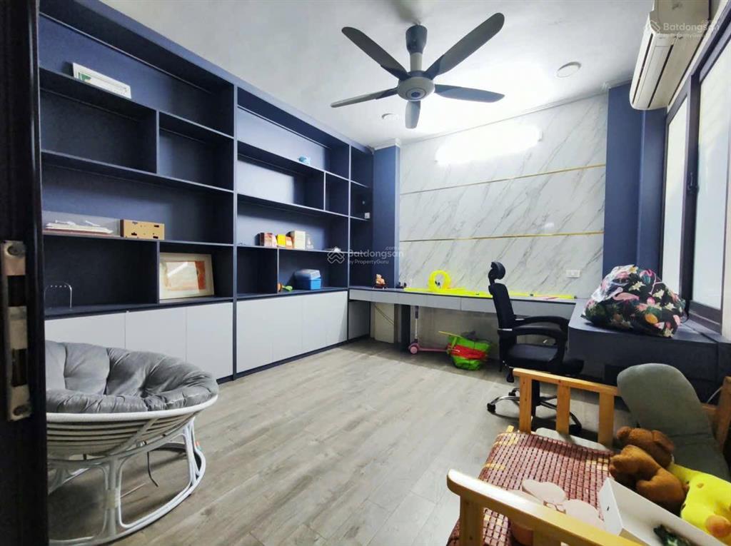 Cho thuê nhà nguyên căn ngọc hà ba đình thang máy  full nội thất gần phố vào ở ngay