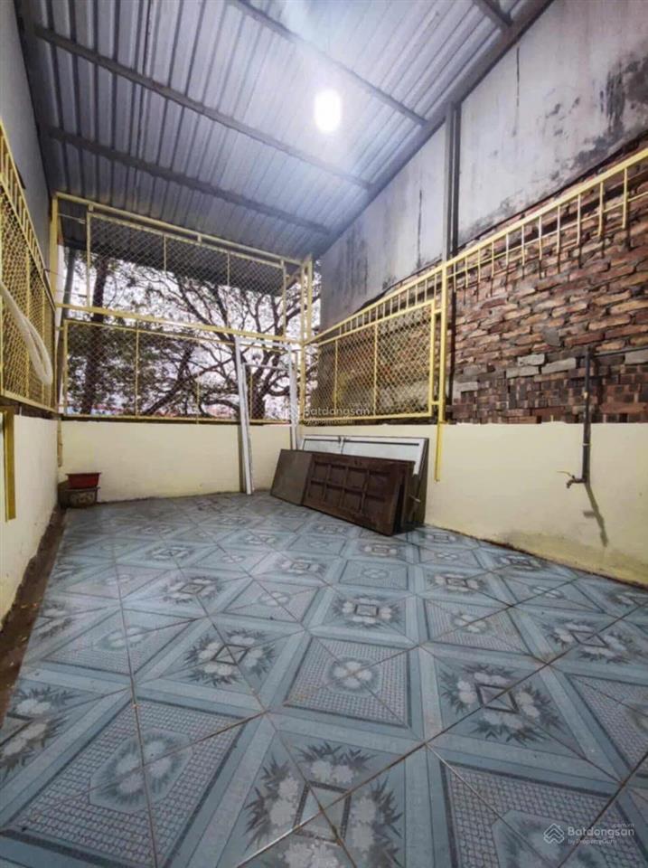 Cho thuê nhà nguyên căn đội cấn  ngõ ô tô tải tránh  gần phố