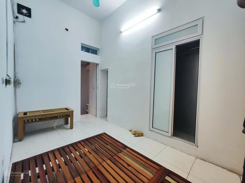 Cho thuê nhà nguyên căn phố láng hạ  ba đình  ô tô đỗ cửa