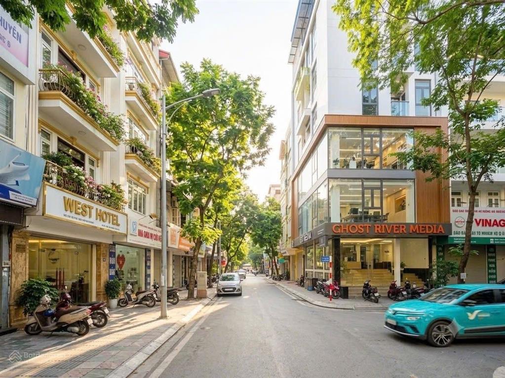 Cho thuê nhà nguyên căn lô góc 2 mặt tiền cầu giấy, phạm thận duật giao nguyễn khả trạc