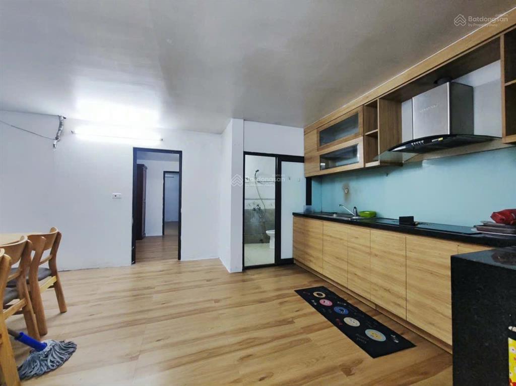 Cho thuê nhà tập thể tầng 1 thành công 95m2 13 triệu/tháng