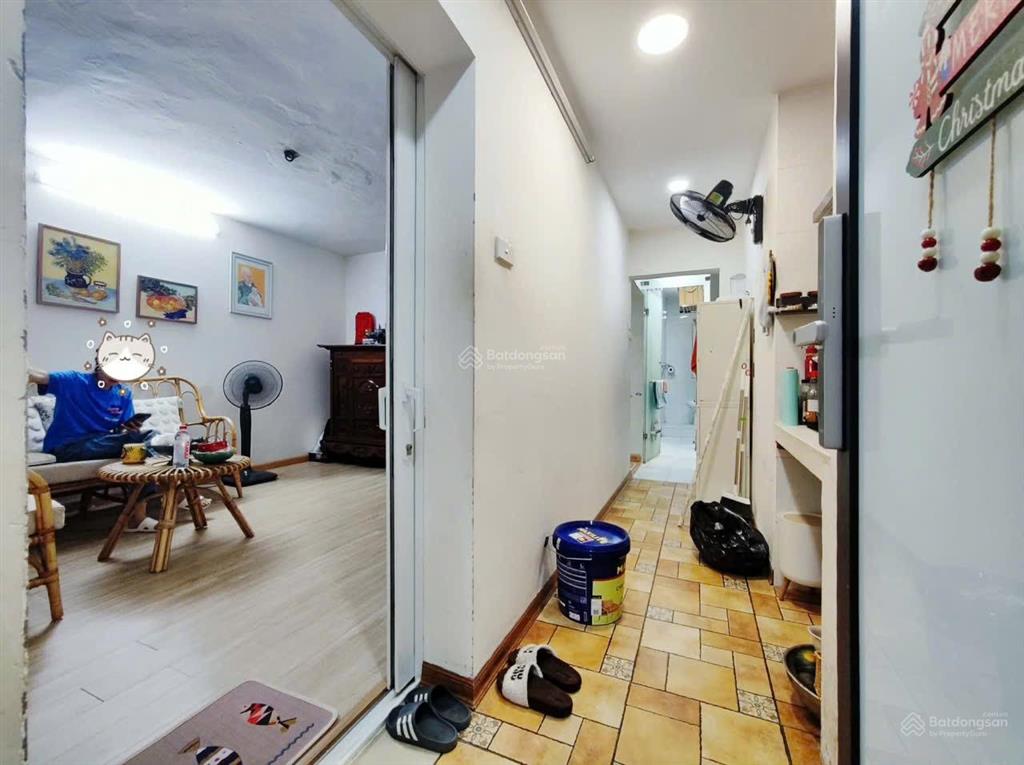 Cho thuê tt thành công tầng 2 90m2 2pn 11 triệu/tháng