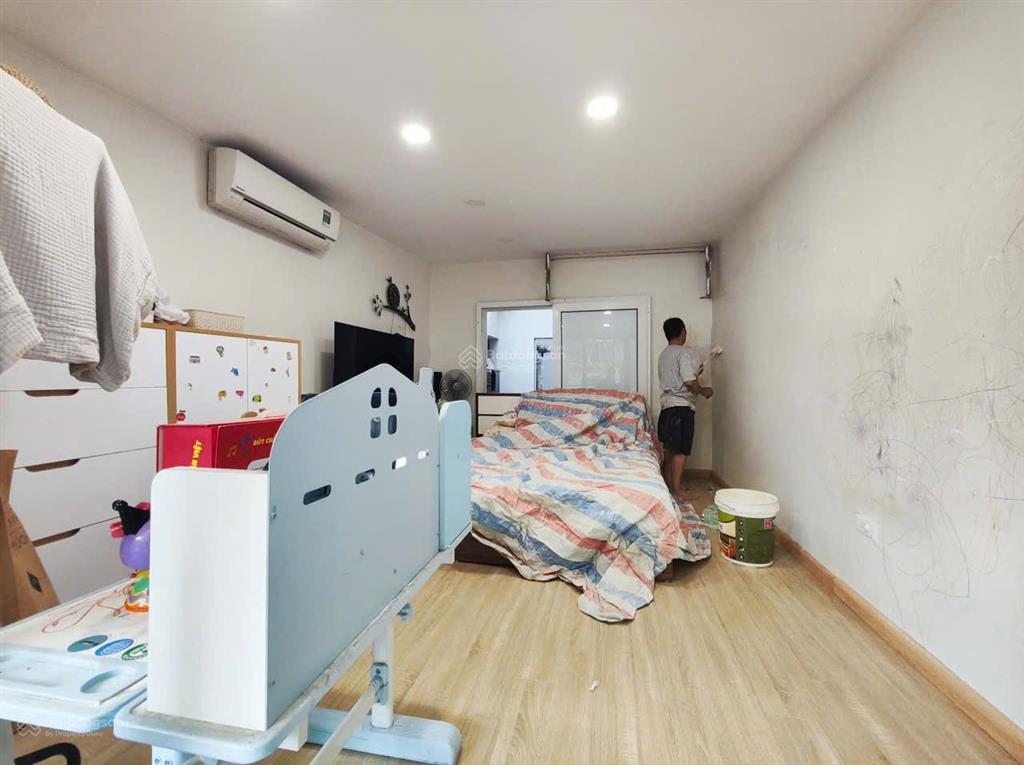 Cho thuê tt thành công tầng 2 90m2 2pn 11 triệu/tháng