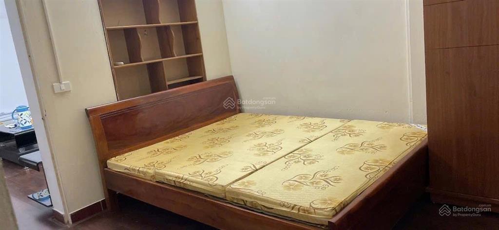 Cho thuê căn hộ tầng 2 tập thể khí tượng tv, ngõ nguyễn chí thanh