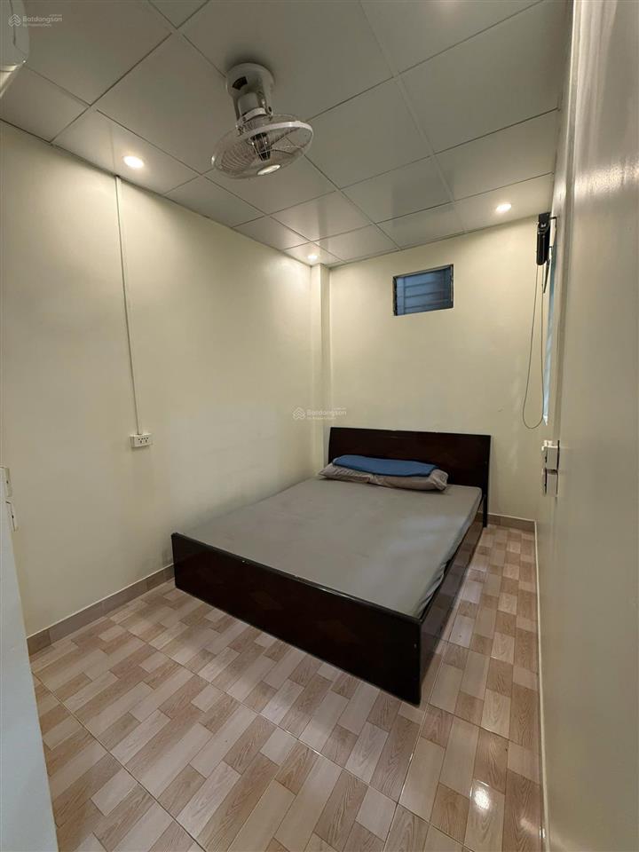 Cho thuê nhà riêng phố yên hoa, tây hồ