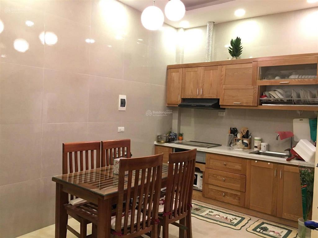 Cho thuê nhà nguyên căn âu cơ, tứ liên, tây hồ
