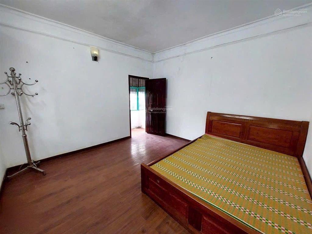 Cho thuê nhà riêng ngõ hoàng hoa thám, ba đình, hà nội. hotline 0886 025 ***