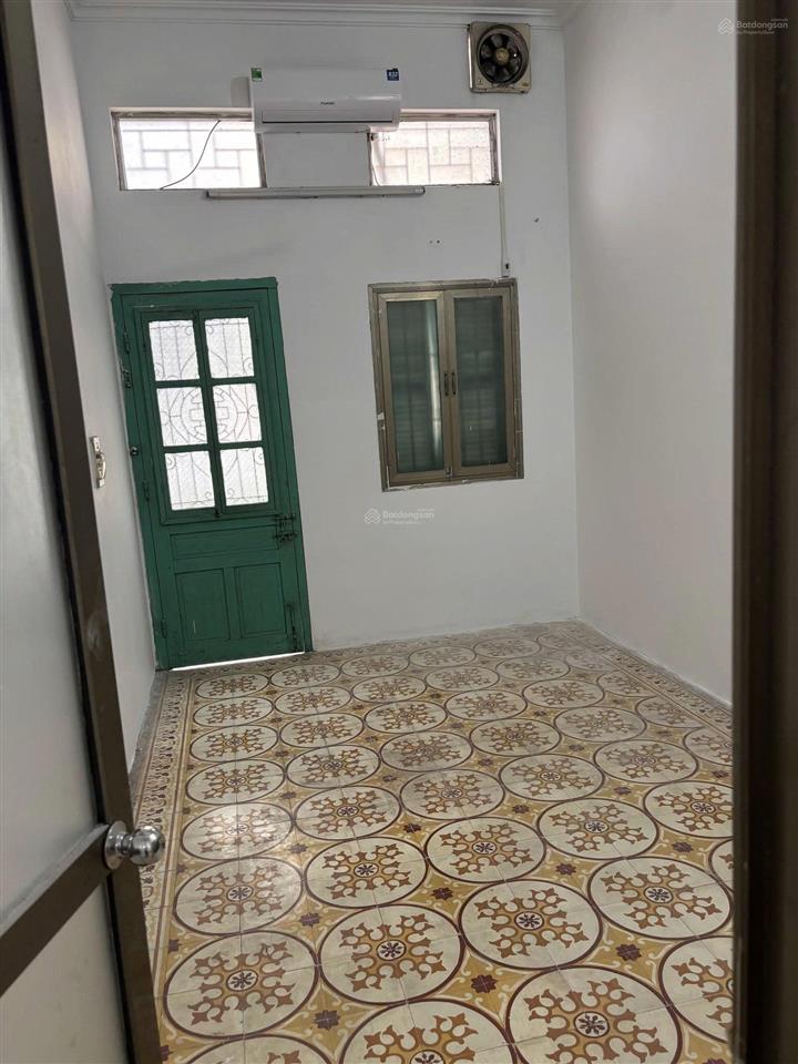 Cho thuê nhà nguyên căn gần phố cửa bắc, ba đình