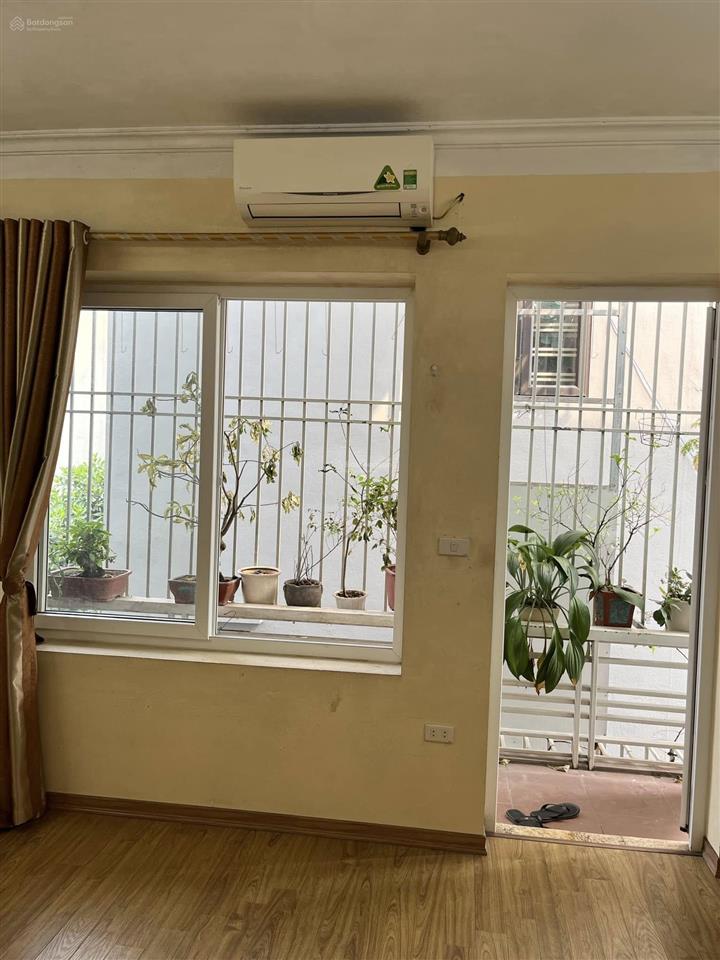 Cho thuê nhà nguyên căn ngõ lạc long quân, tây hồ, hà nội