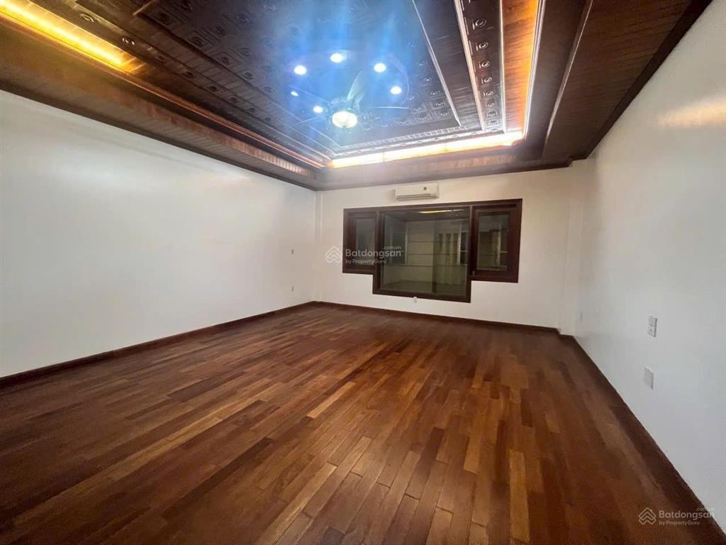 Cho thuê nhà ngõ 603 lạc long quân võ chí công tây hồ, hà nội