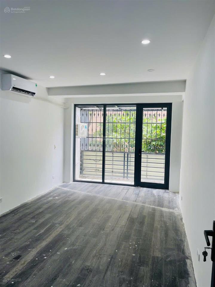 Cho thuê nhà mặt phố nguyễn công hoan, giảng võ, hà nội