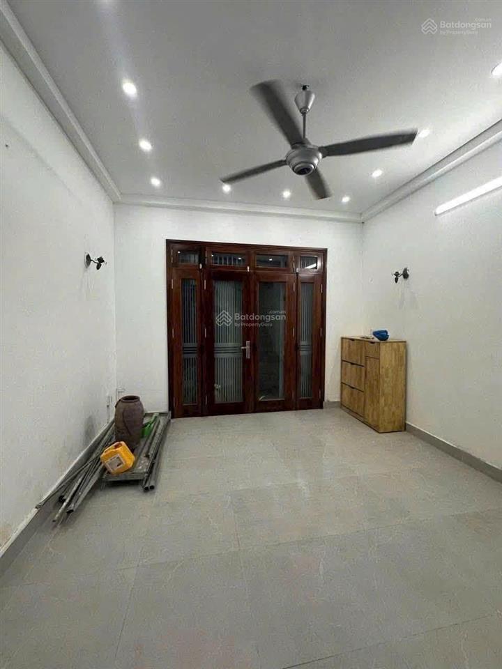 Cho thuê nhà ngõ 396 lạc long quân tây hồ
